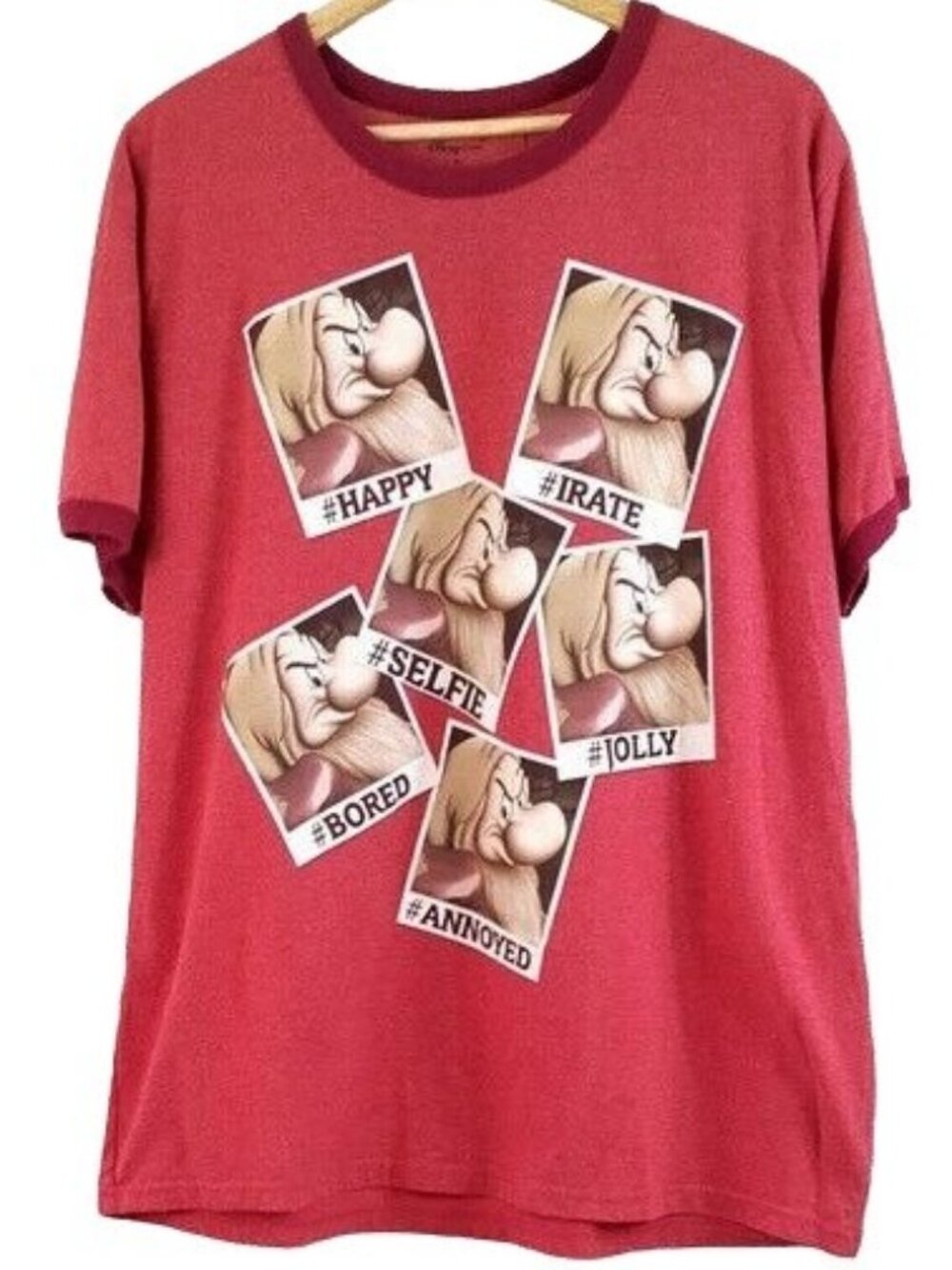Disney Store Men Grumpy Hash Tag Selfie Pics TShirt Red XL Short Sleeve Emotions